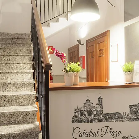 Apartamentos Catedral Plaza 3000-2